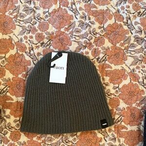 Vuori Beanie - 70% wool 30% cashmere